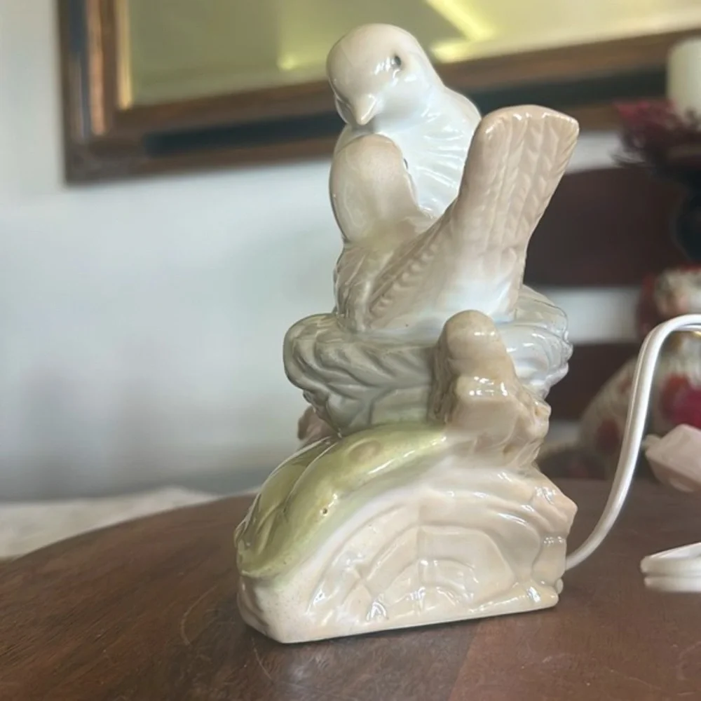 Vintage porcelain love